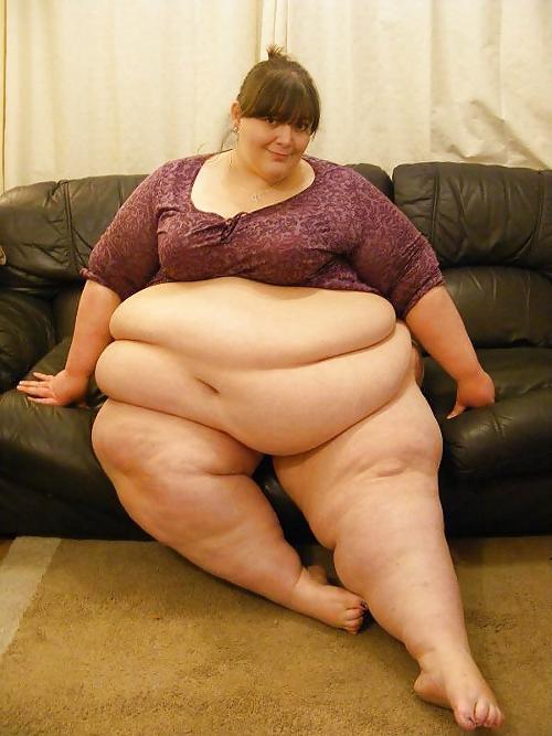 23P SSBBW belly pics 4