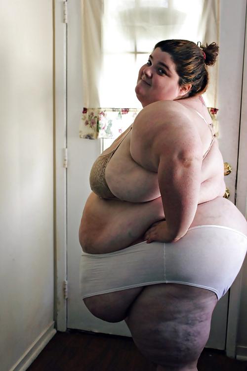 23P SSBBW belly pics 4
