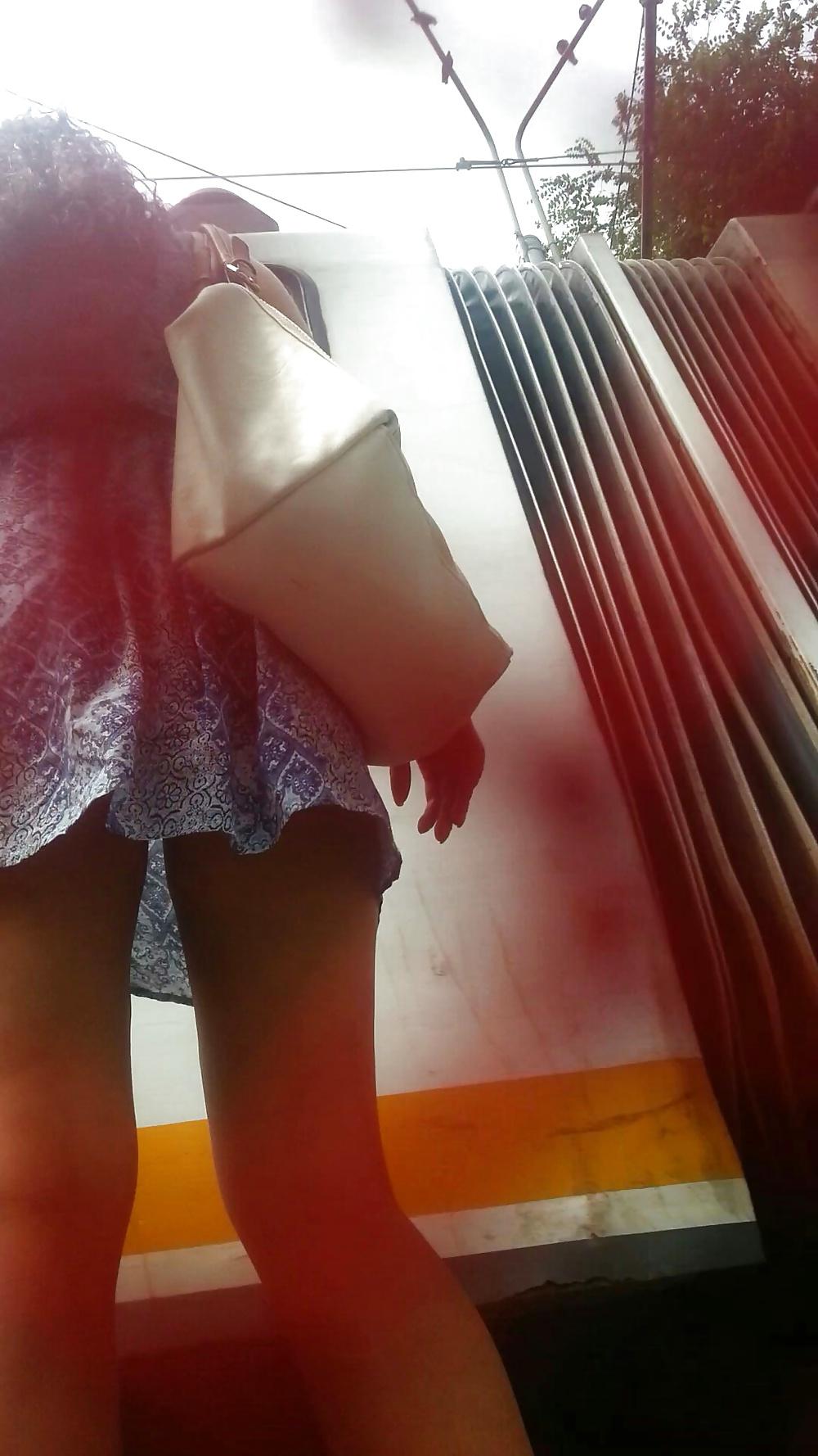 19P Spy sexy teens skirt romanian-aproape de apogeu