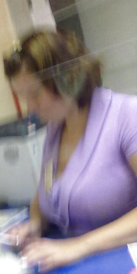 6P Huge Candid Tits at Work