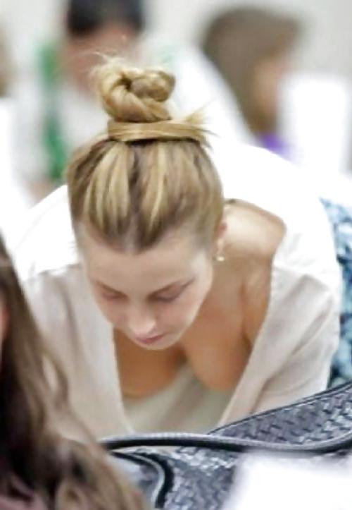 17P Candid downblouse