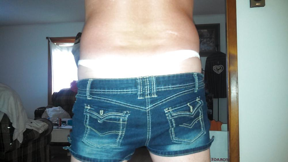 25P Hot Pants and legs