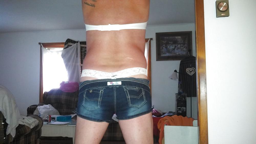 25P Hot Pants and legs