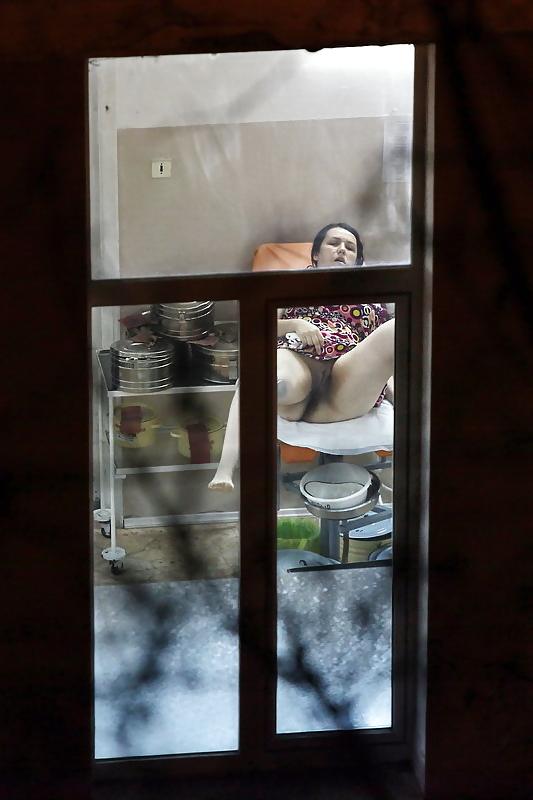 17P Voyeur Gyno