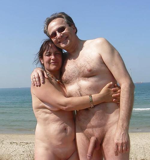 25P Nudist couple