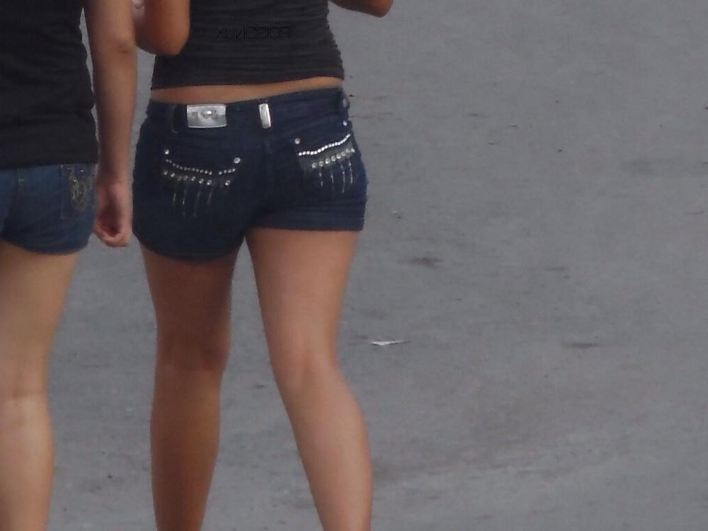 25P Fabulous Asses Culos fabulosos 