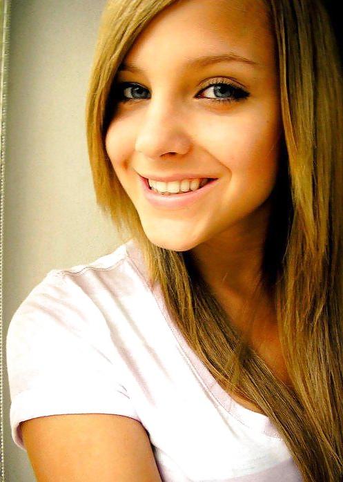 25P Slutty teens show themselves ! vol10