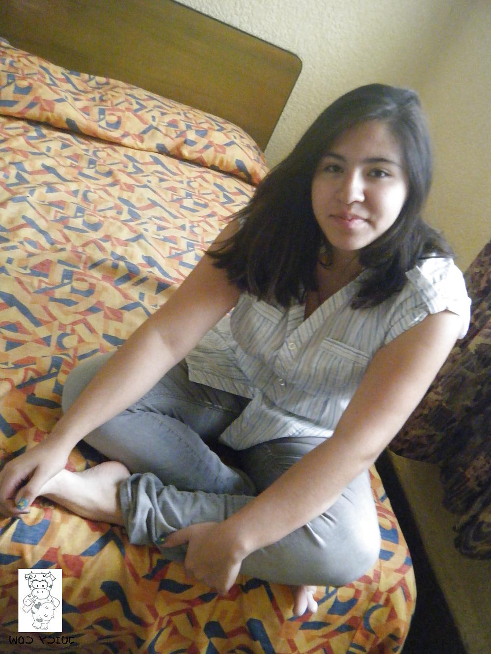 25P HERMOSA Y SENSUAL EN EL HOTEL