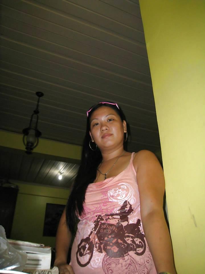 12P Filipina ninya ouano