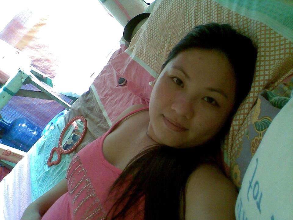 12P Filipina ninya ouano