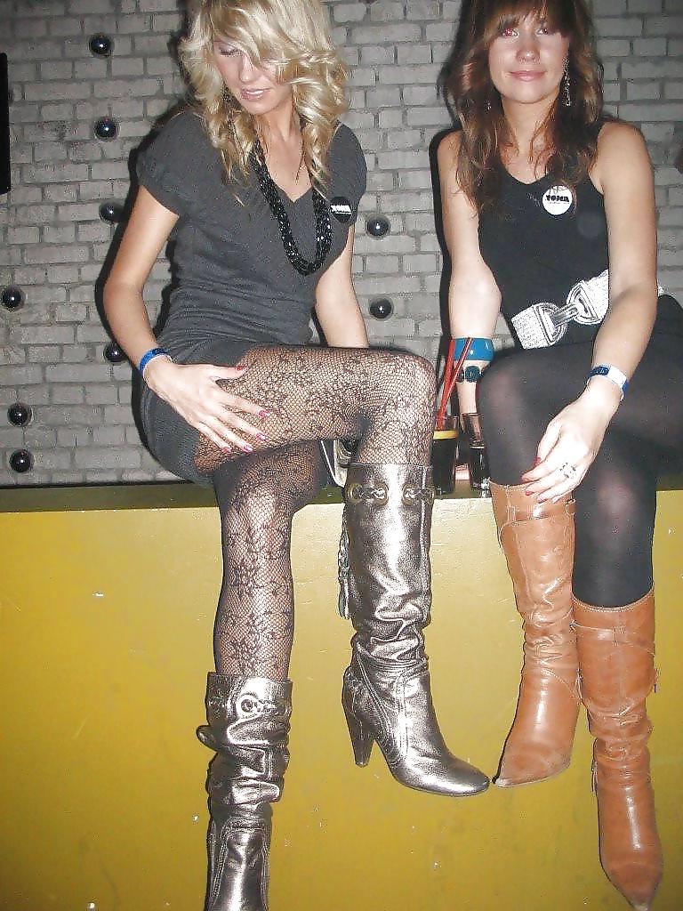 25P Leg Show 25