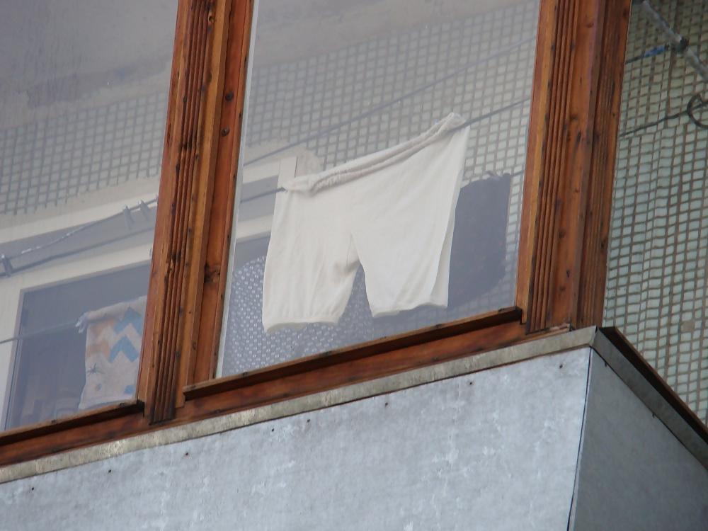 19P Knickers and panties on a clothesline! Amateur!