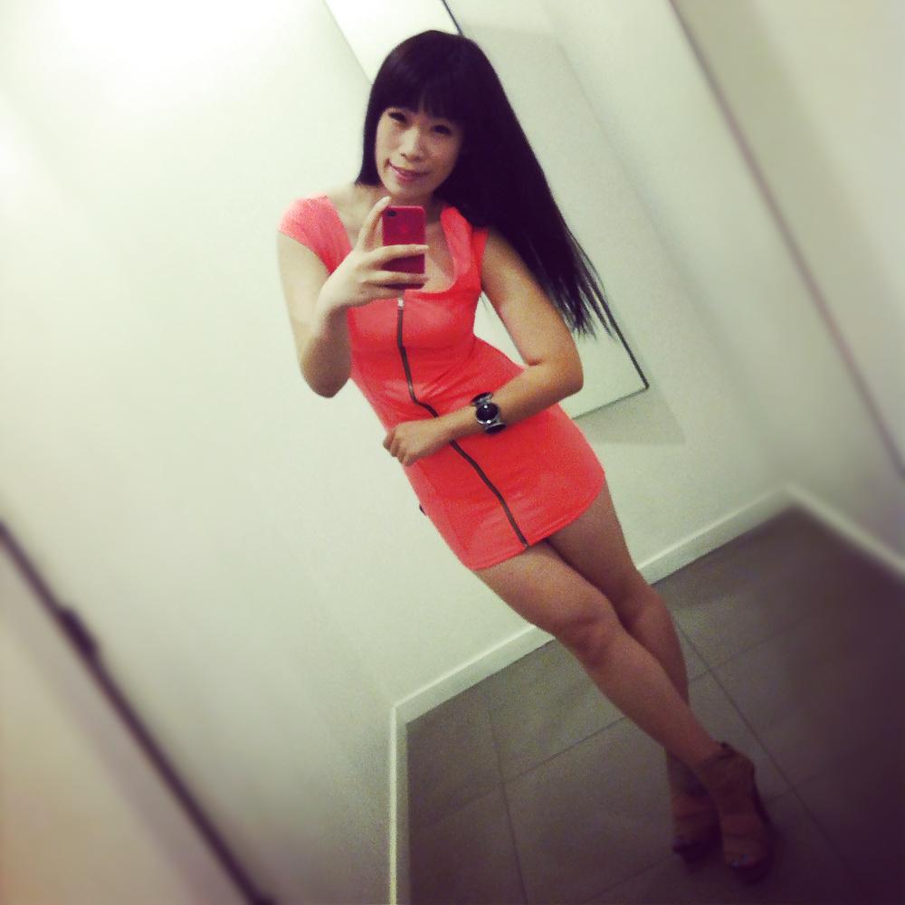 19P Short skirts and sexy legs