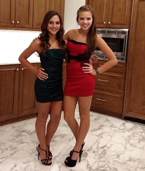 19P Short skirts and sexy legs