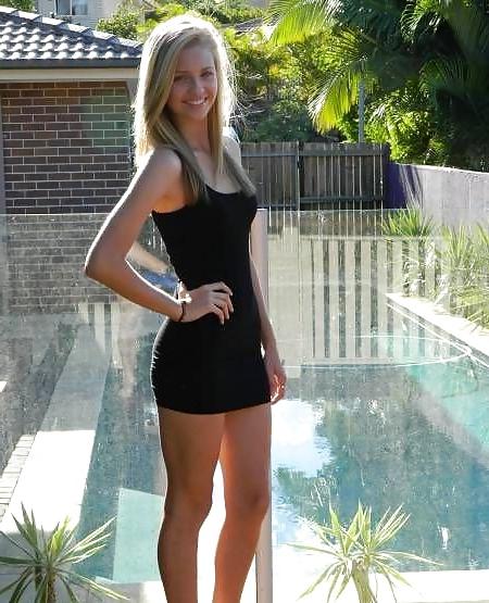 19P Short skirts and sexy legs