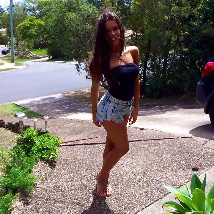 19P Short skirts and sexy legs