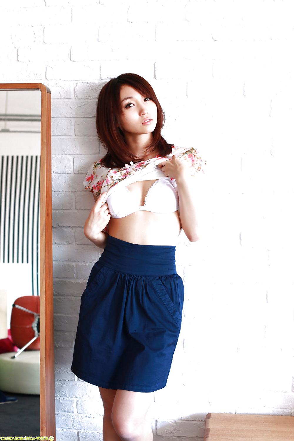 25P Japanese housewife model part 2
