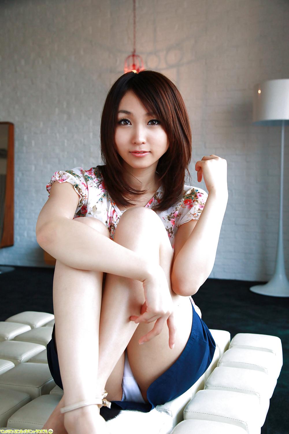 25P Japanese housewife model part 2