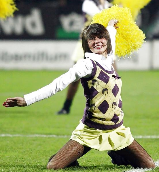 25P Cheerleaders erotica 3 By twistedworlds