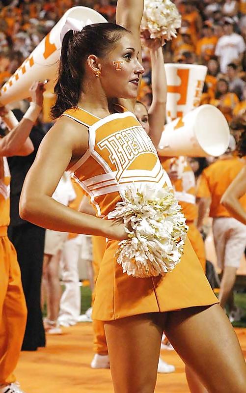 25P Cheerleaders erotica 3 By twistedworlds