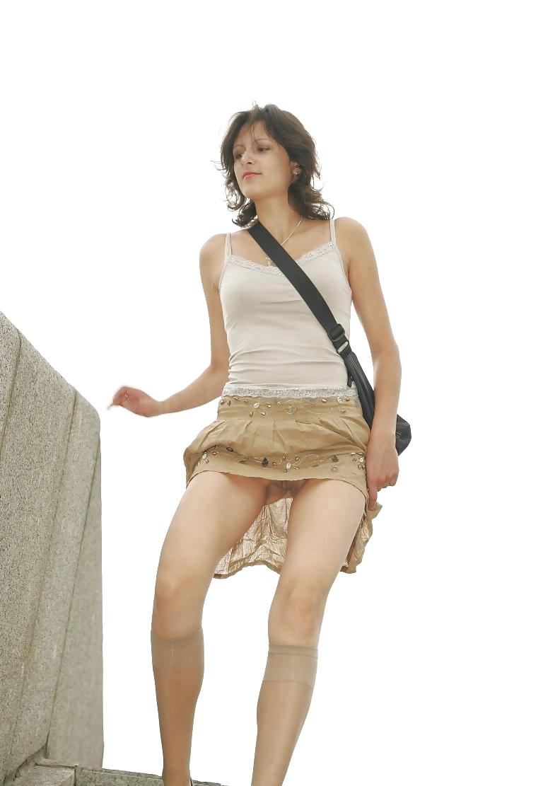 18P Outdoor pussy spy 6