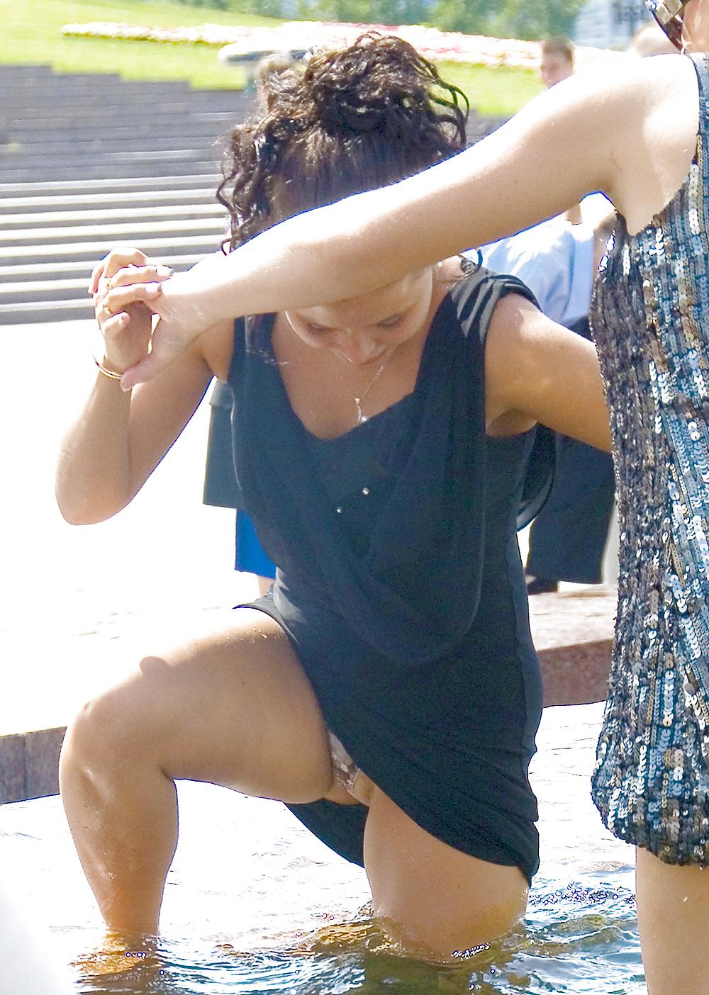 18P Outdoor pussy spy 6