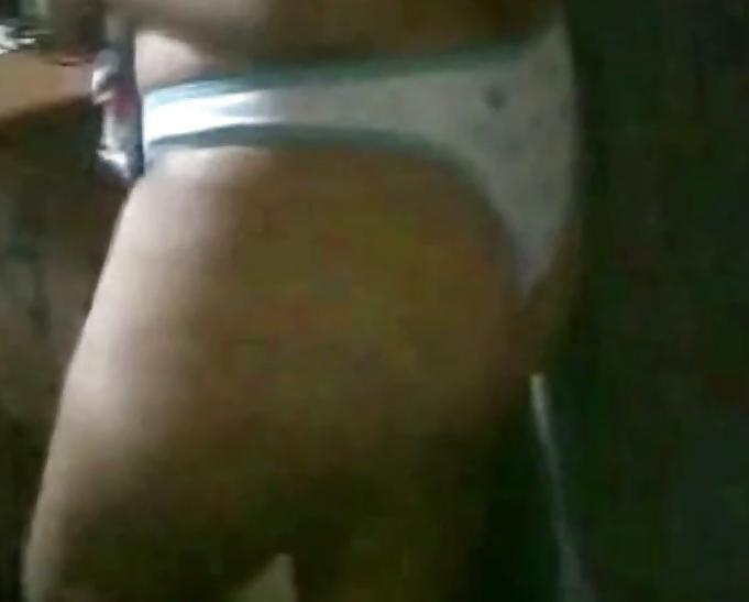 25P Slut Mature Show tits and Pussy