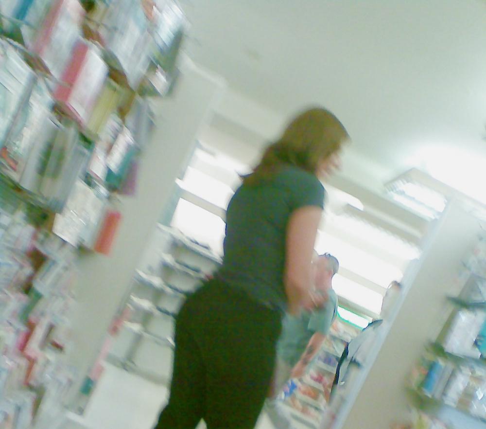 16P Sexy businesswomen with big asses in tight skirt,trousers