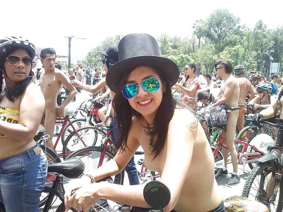 25P World Naked Bike Ride Mexico 2014