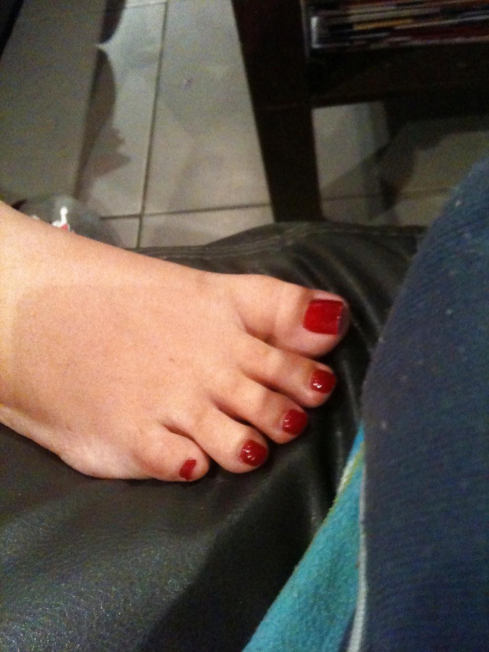16P My Sexy Chubby Wife feets