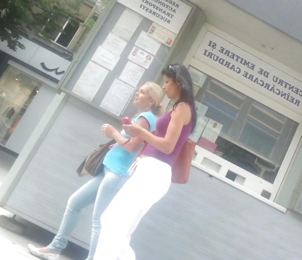 20P Spy old + young feet and face romanian