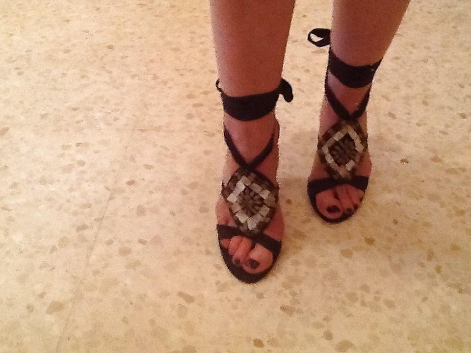 21P Miss S - Feet Show off day -