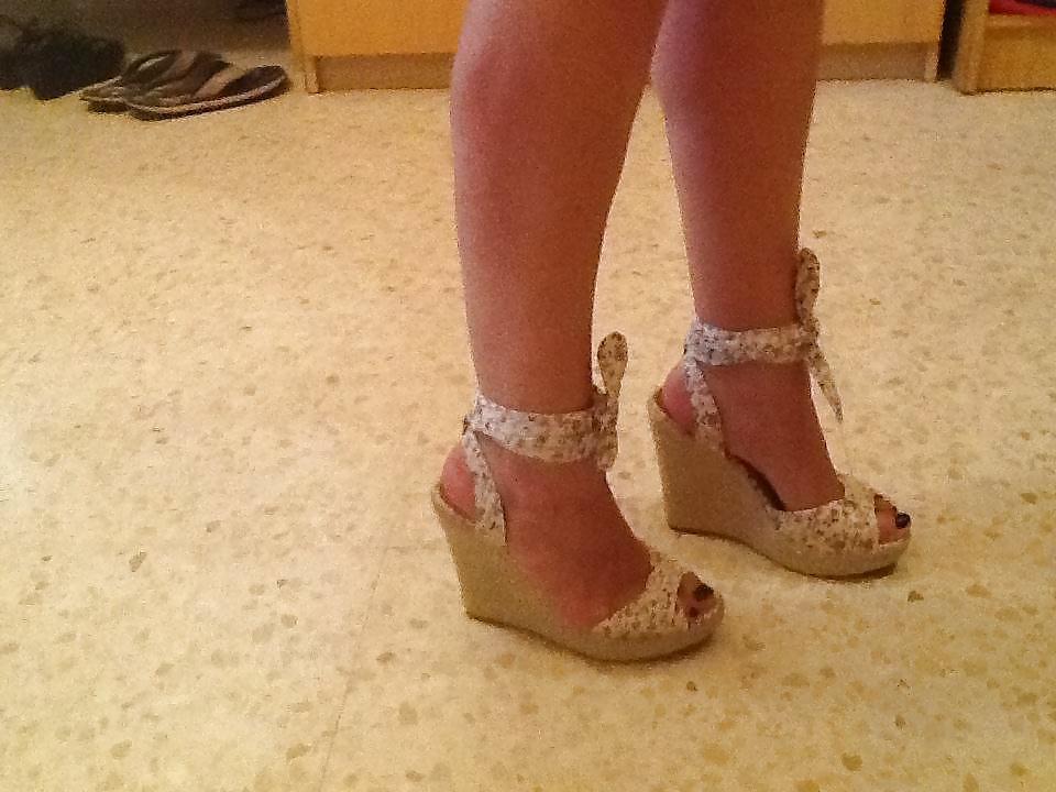 21P Miss S - Feet Show off day -