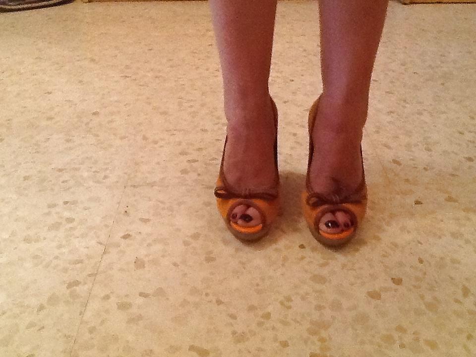 21P Miss S - Feet Show off day -