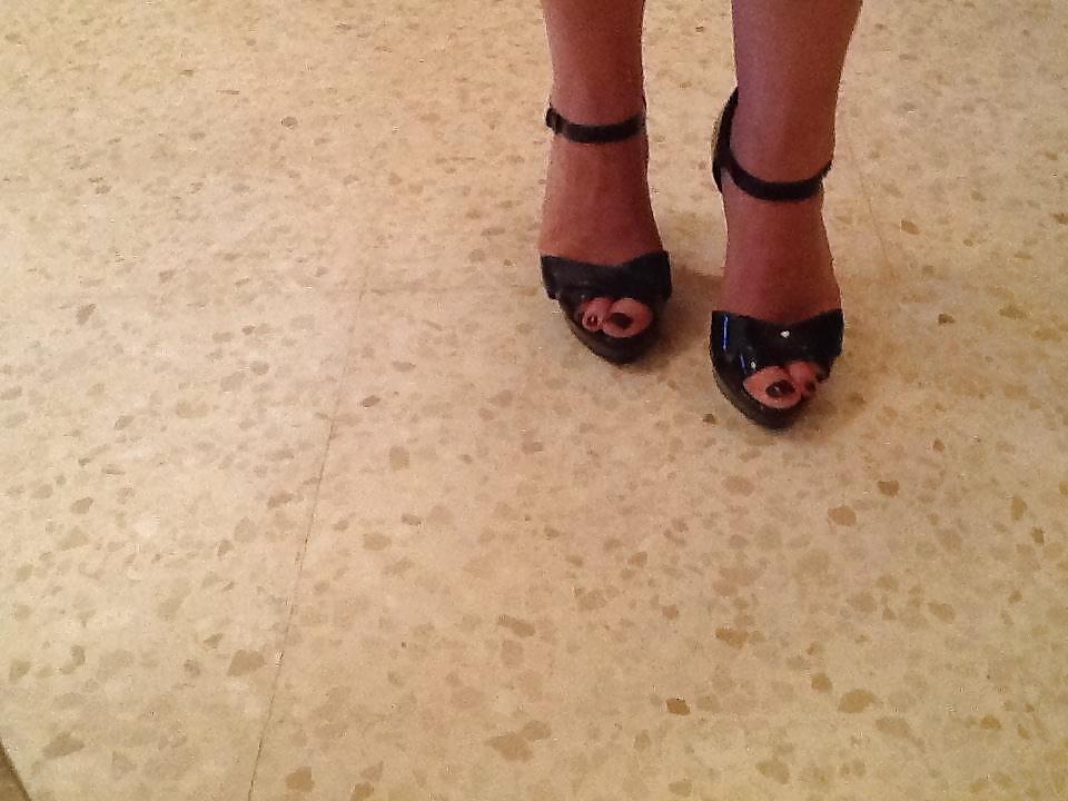 21P Miss S - Feet Show off day -