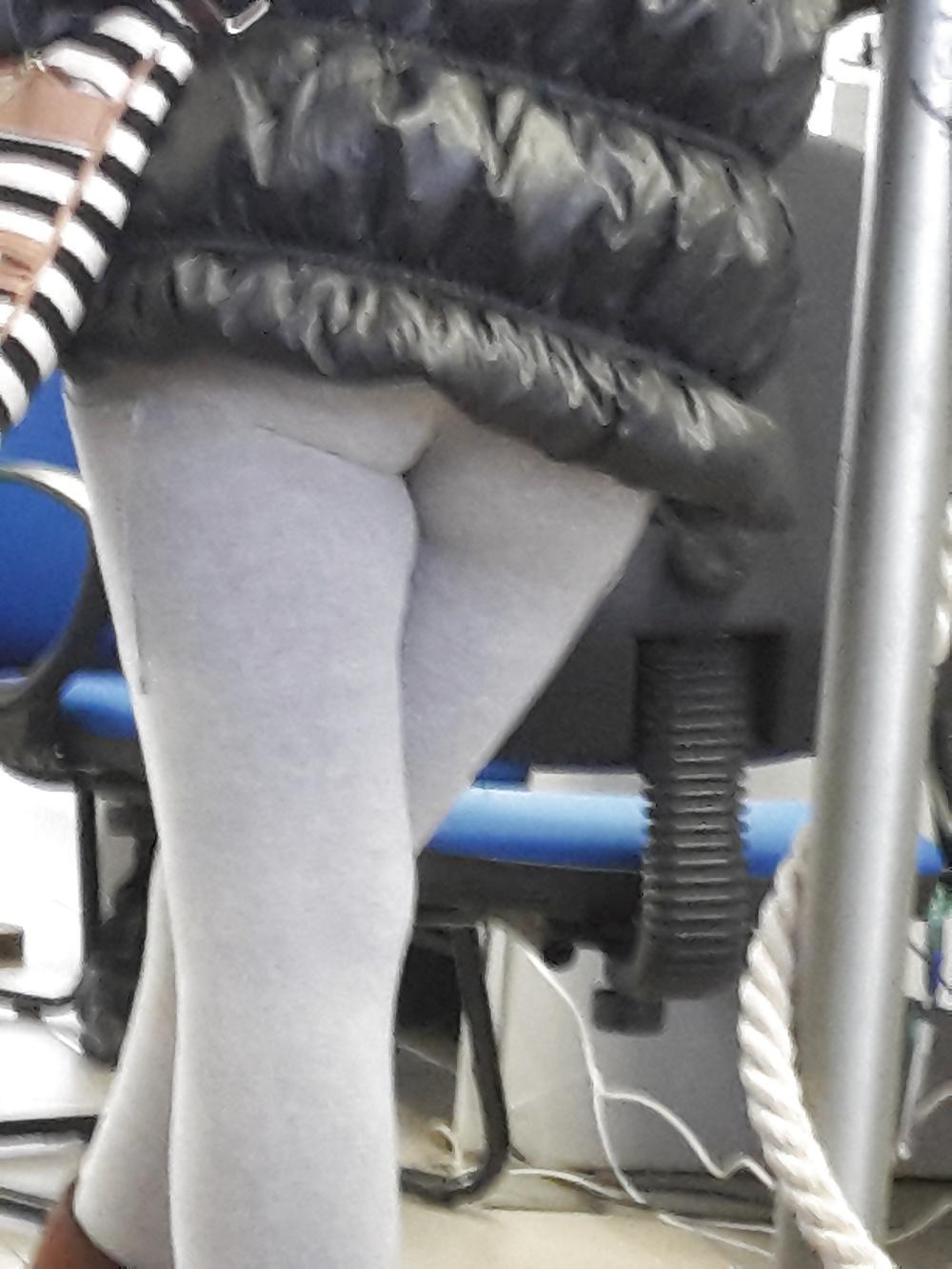 25P Greek Voyeur 