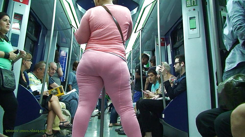 10P Spanish candid amateur asses