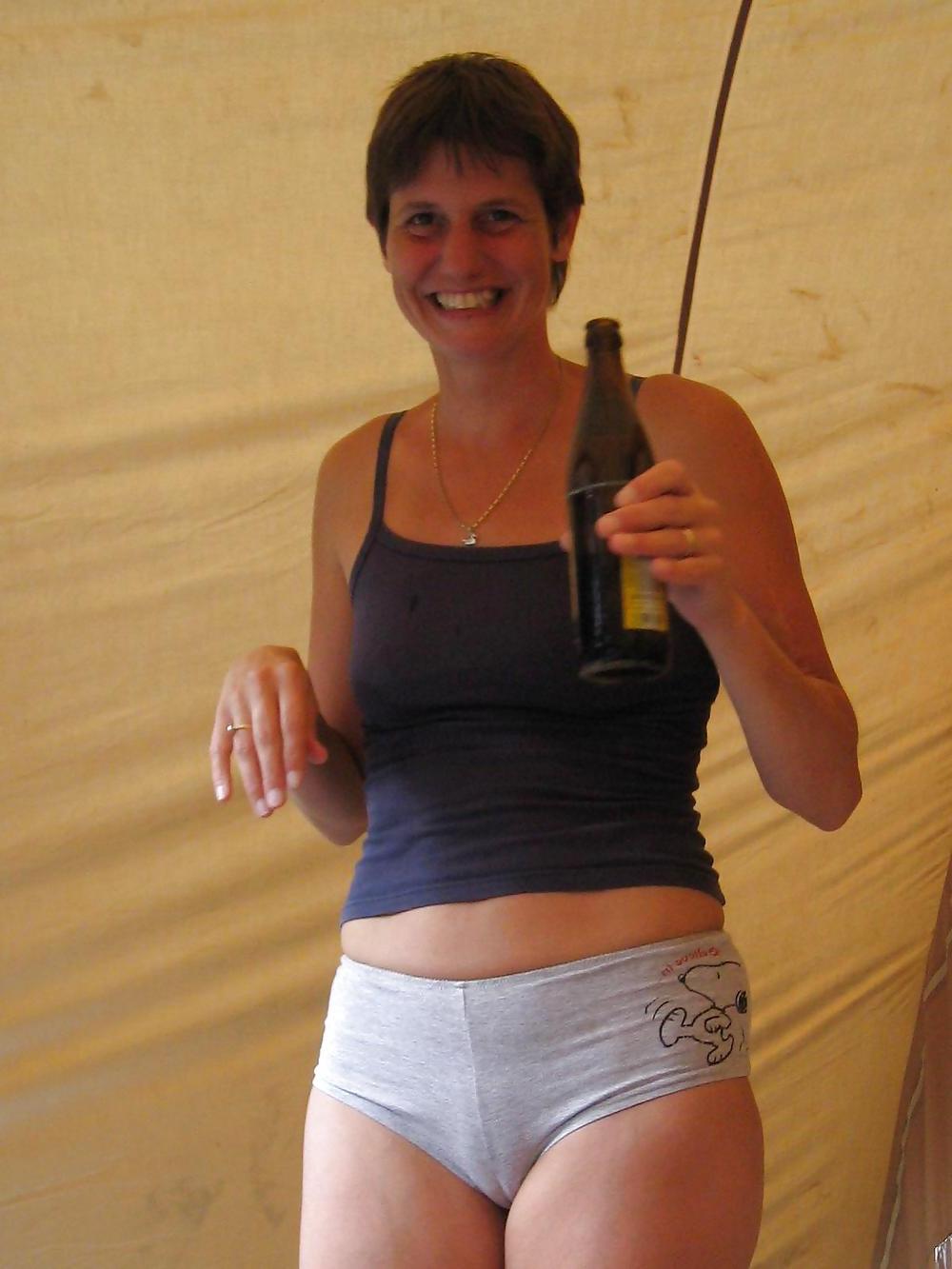 20P Camel toes-1