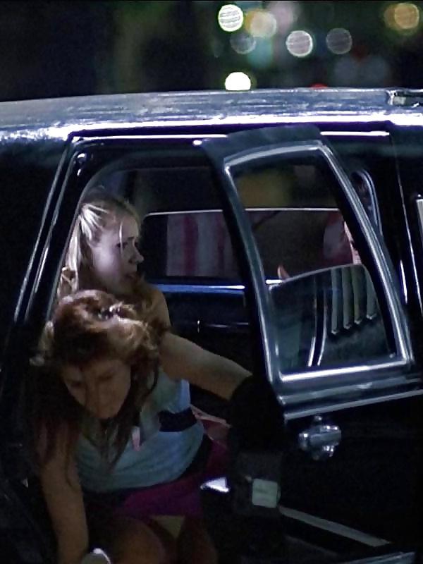 25P Celebs Upskirt Out of the Car