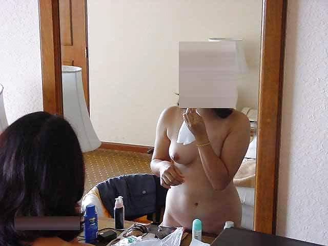 20P Nude in Hotel