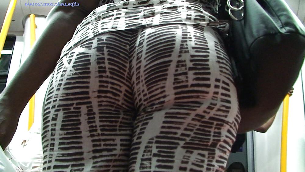25P Spanish big asses candid