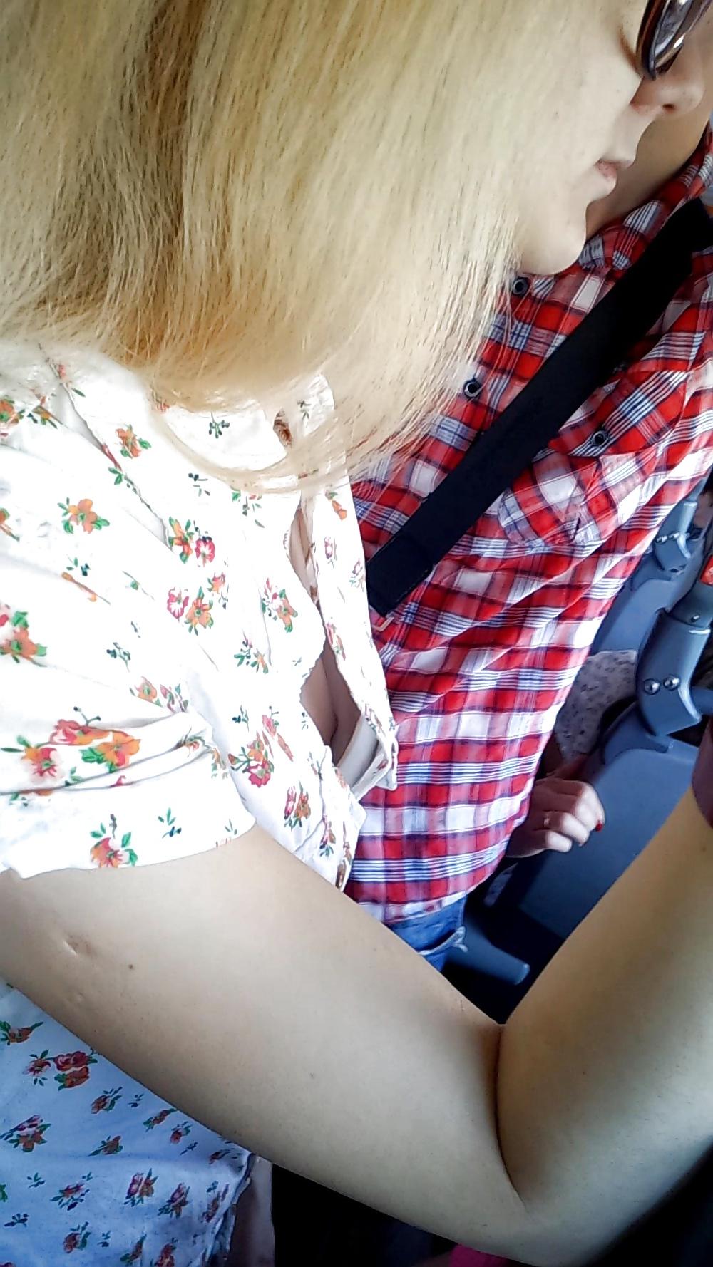 25P Downblouse