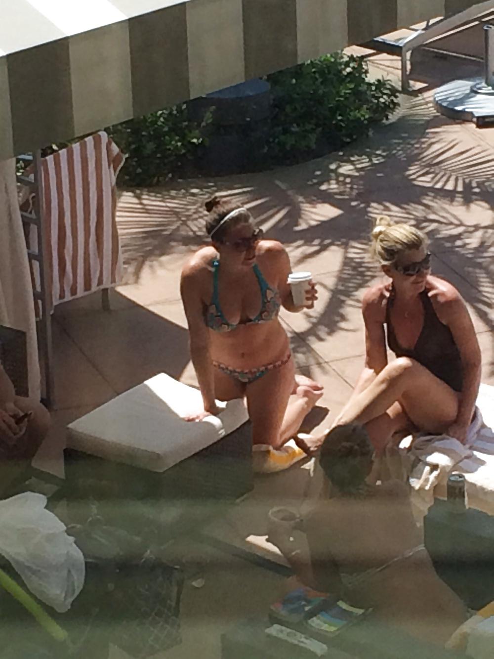 25P Girls at the hotel pool
