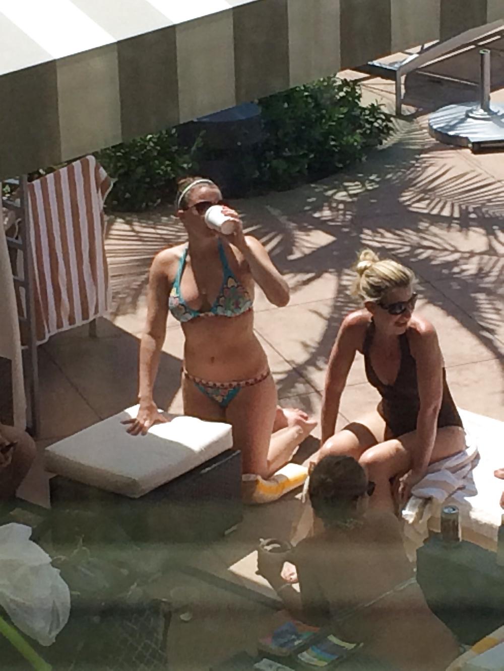 25P Girls at the hotel pool