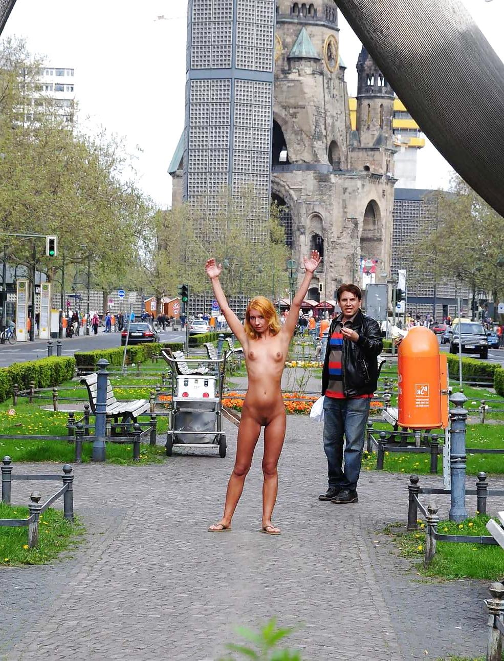 4P Petra aus Berlin  Fuer Honorar fotografiert