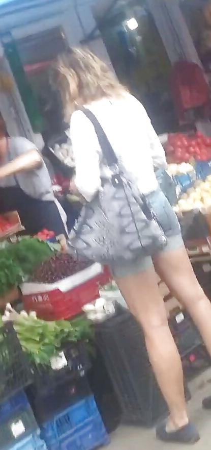 19P Spy old + young feet and legs romanian