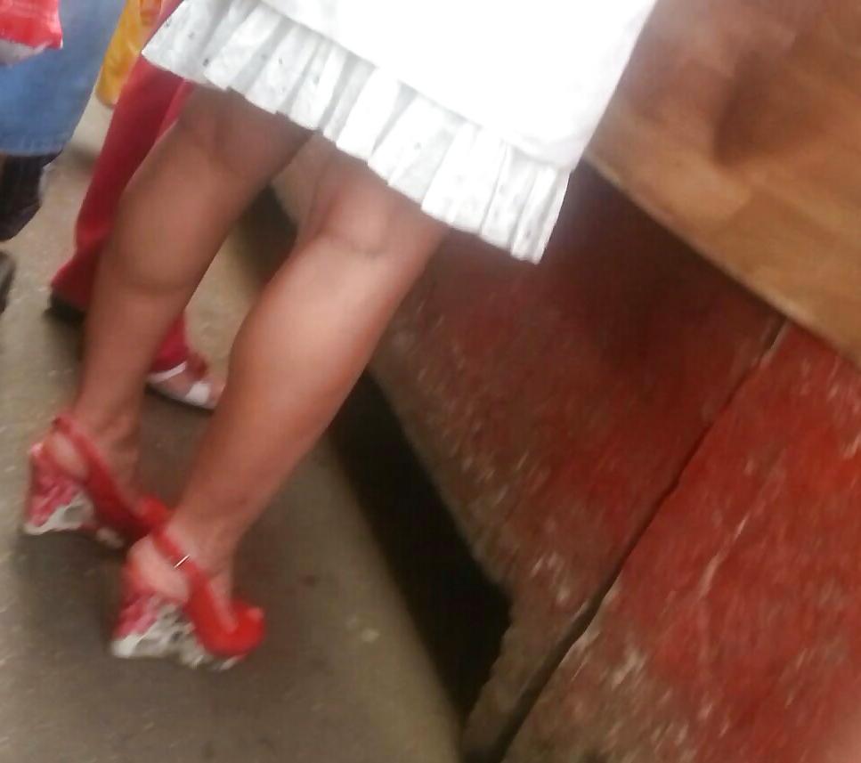 19P Spy old + young feet and legs romanian