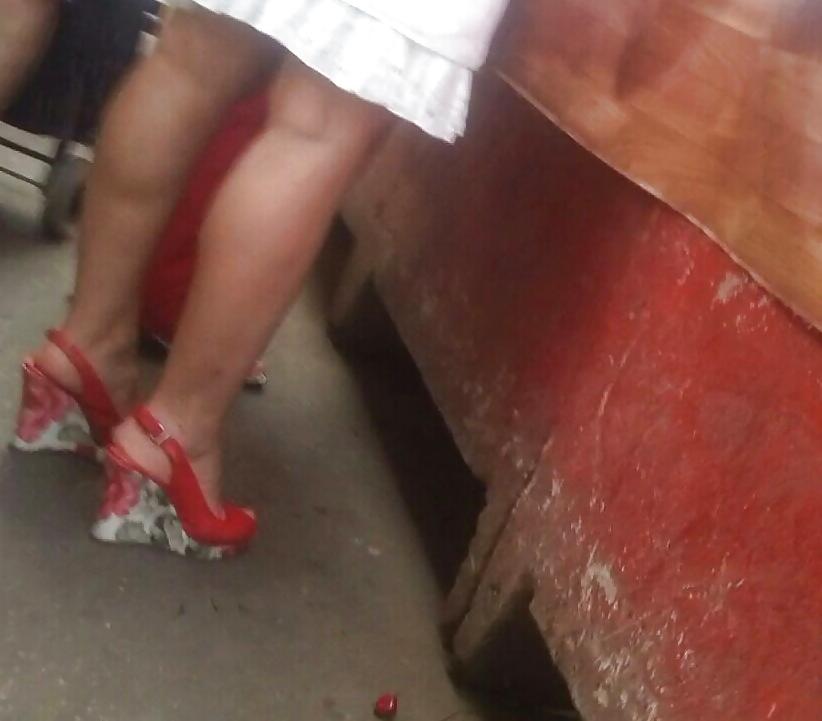 19P Spy old + young feet and legs romanian