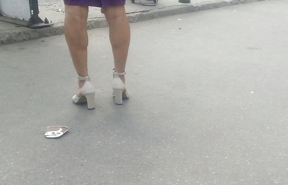 19P Spy old + young feet and legs romanian