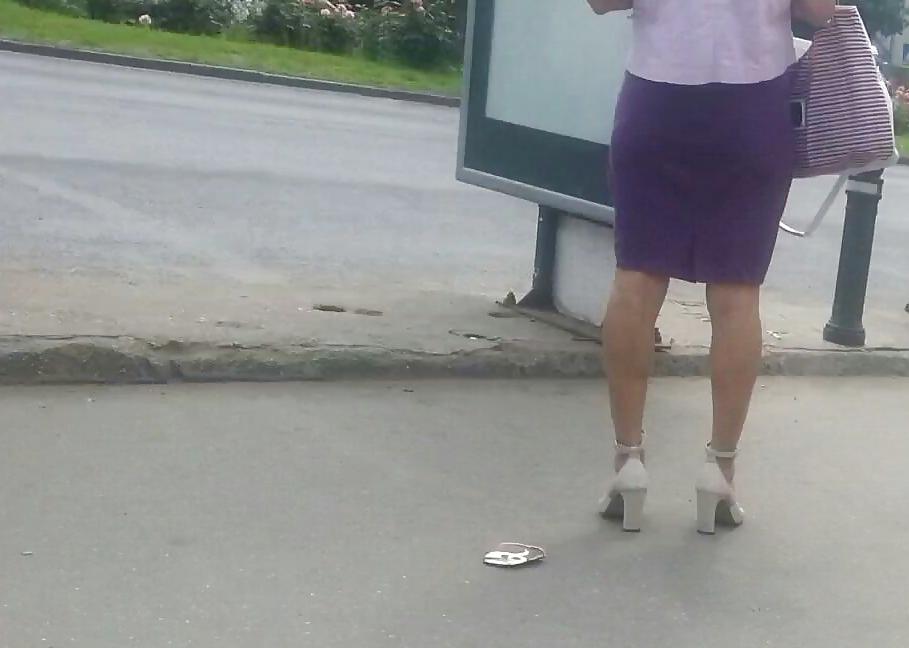 19P Spy old + young feet and legs romanian